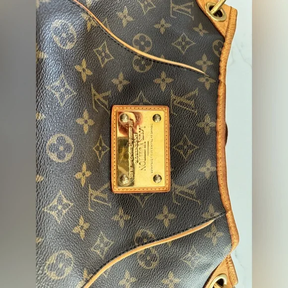 Louis Vuitton Galleria PM Monogram bag - Picture 2 of 10